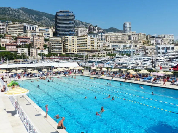 數(shù)字化賦能，智慧+持，重塑泳池管理新模式